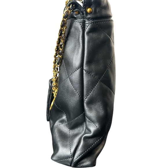 Quilted Tote Bag with small, detachable clutch - Picture 9 of 9